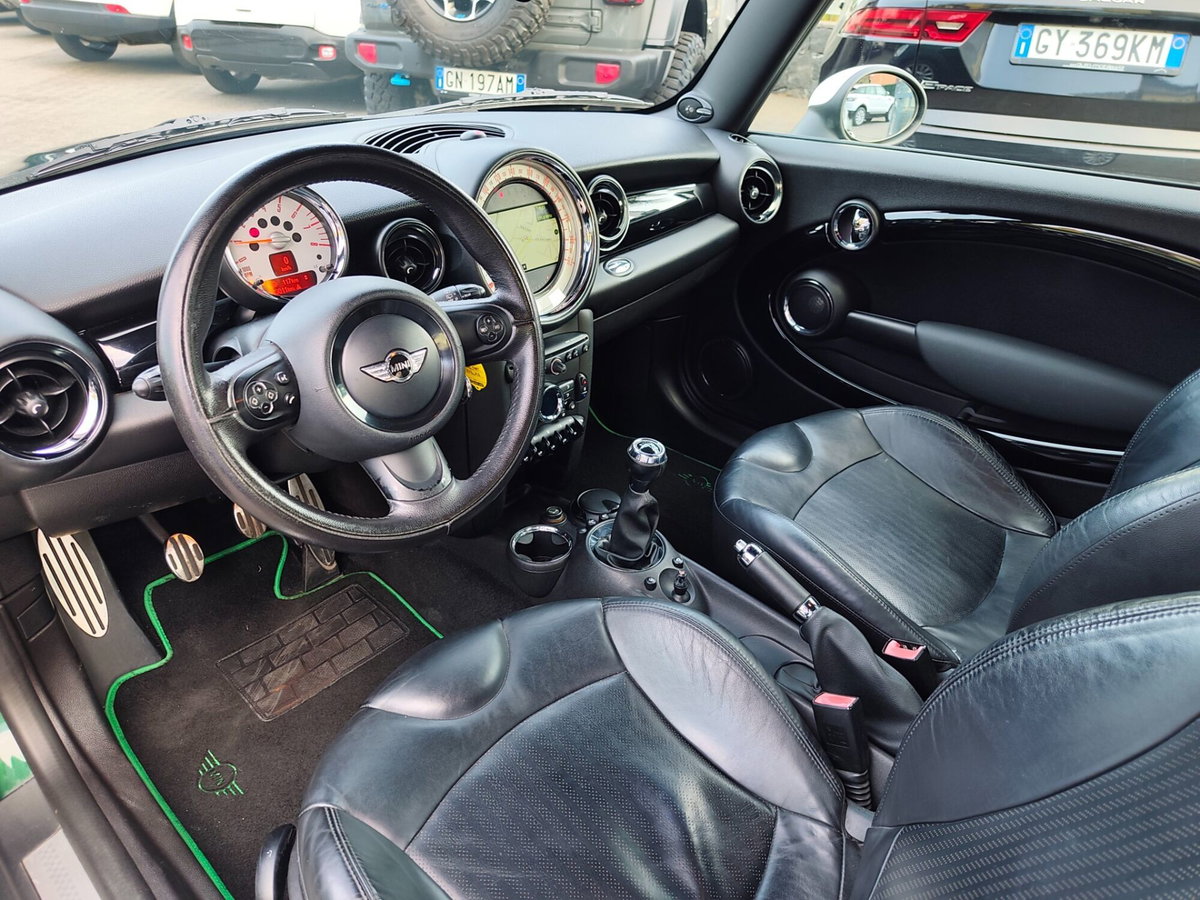 MINI Mini 1.6 16V Cooper S (11)