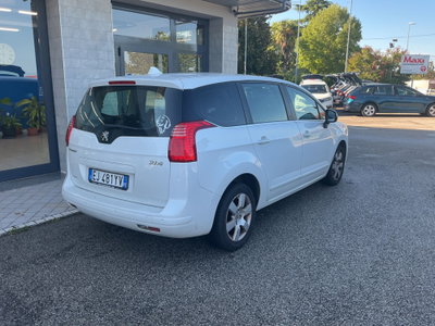 Peugeot 5008 1.6 HDi 112CV Business (2)