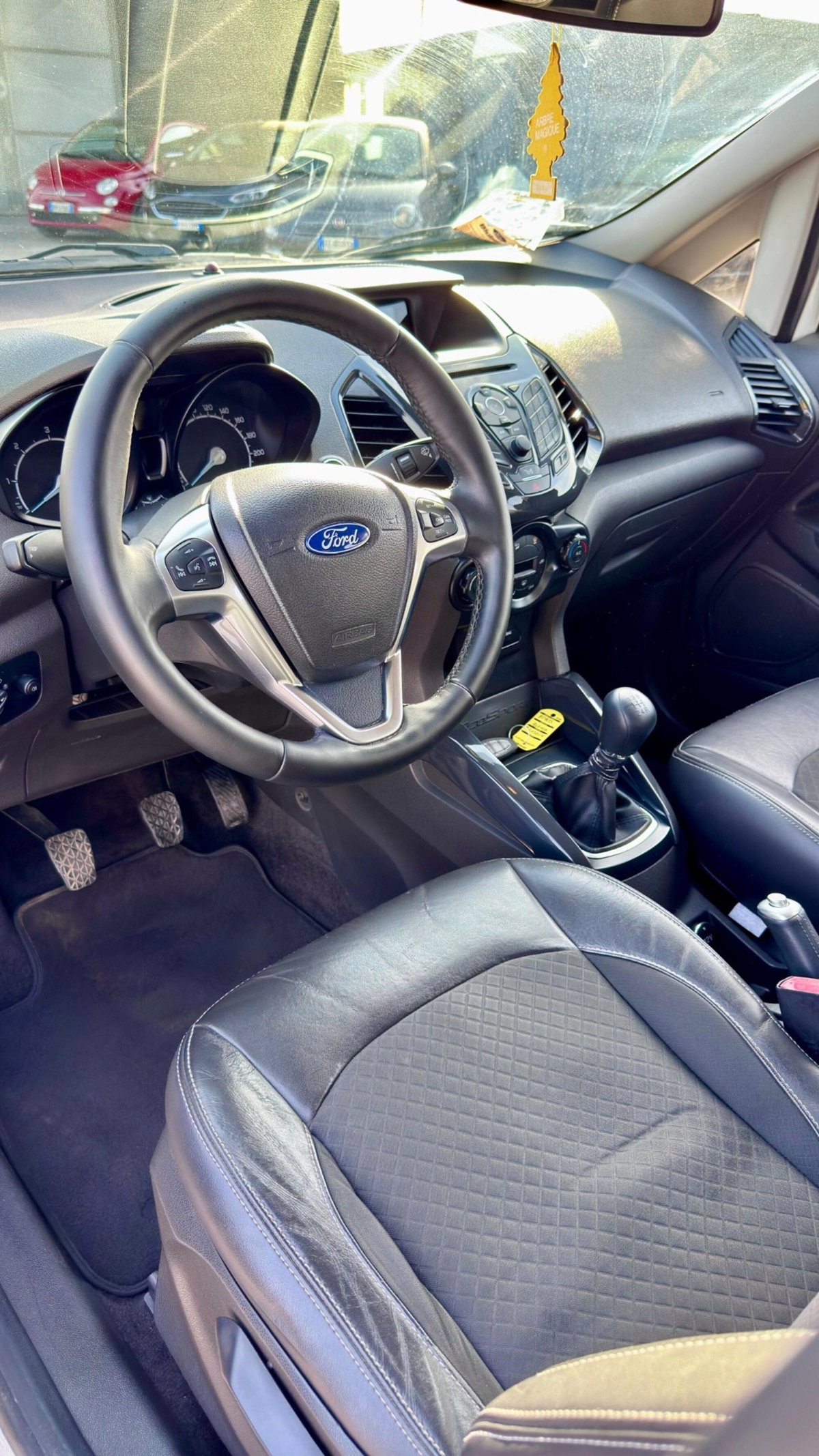 Ford EcoSport 1.5 TDCi 95 CV Titanium S (11)