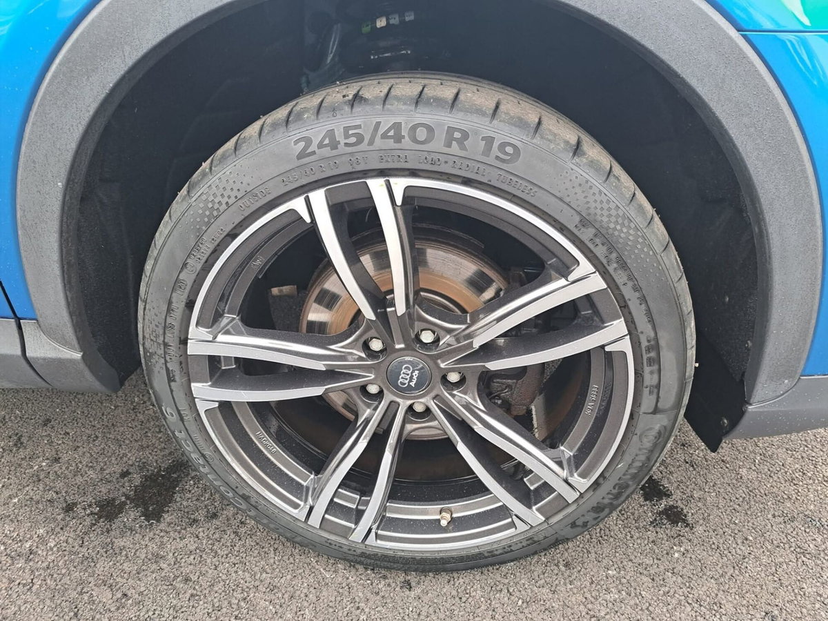Audi Q3 2.0 TDI 150 CV Sport (13)