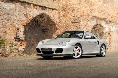 Porsche 911 Coupé Turbo cat (2)