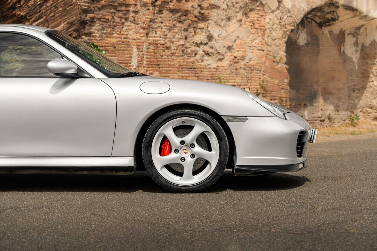 Porsche 911 Coupé Turbo cat (5)