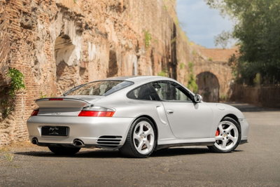 Porsche 911 Coupé Turbo cat (7)