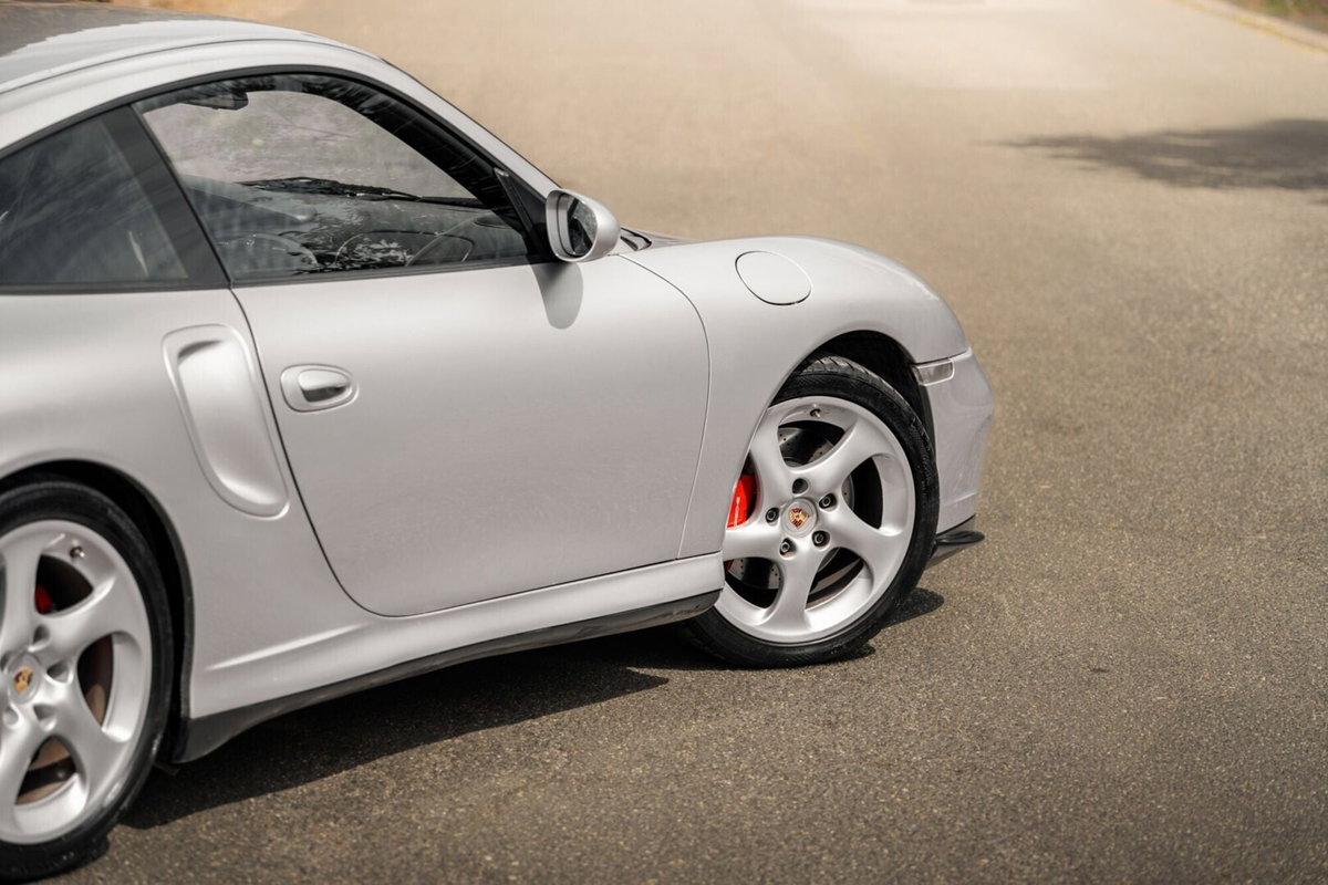 Porsche 911 Coupé Turbo cat (9)