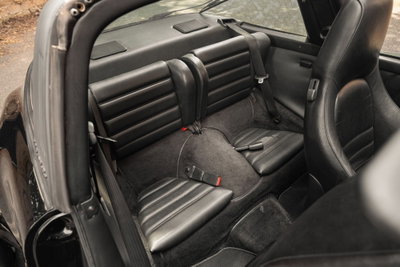 Porsche 911 Coupé Carrera 3.2 (13)