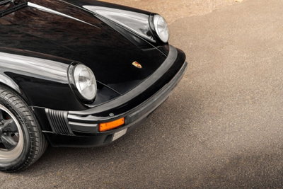 Porsche 911 Coupé Carrera 3.2 (19)