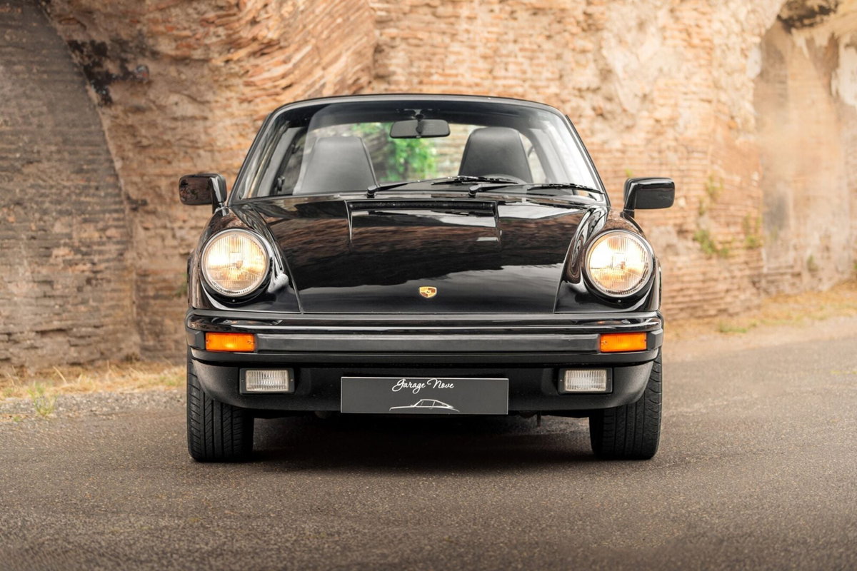 Porsche 911 Coupé Carrera 3.2 (2)