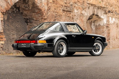 Porsche 911 Coupé Carrera 3.2 (5)