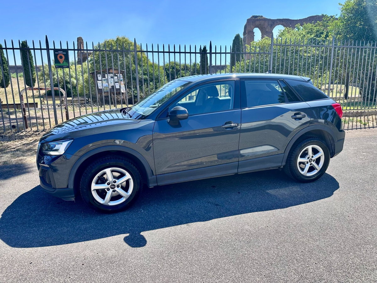 Audi Q2 Q2 35 TFSI S tronic Business (2)