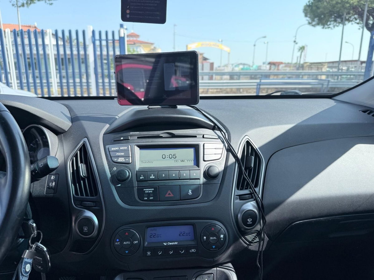Hyundai ix35 1.7 CRDi 2WD Xpossible (13)