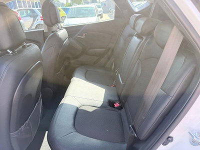 Hyundai ix35 1.7 CRDi 2WD Xpossible (19)