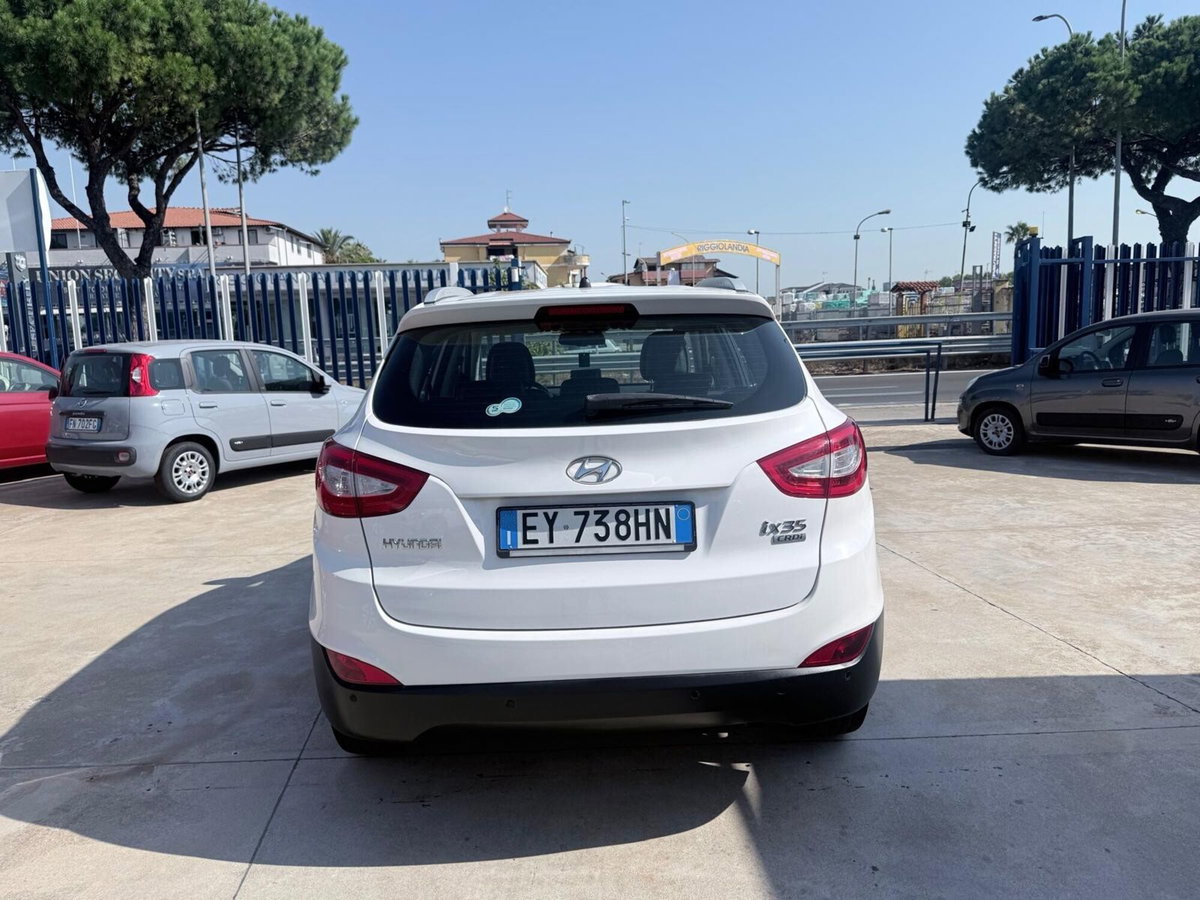 Hyundai ix35 1.7 CRDi 2WD Xpossible (4)