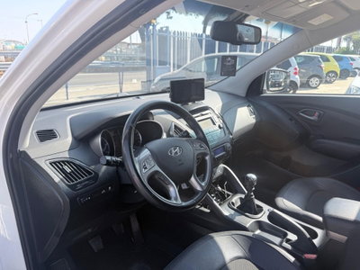 Hyundai ix35 1.7 CRDi 2WD Xpossible (9)