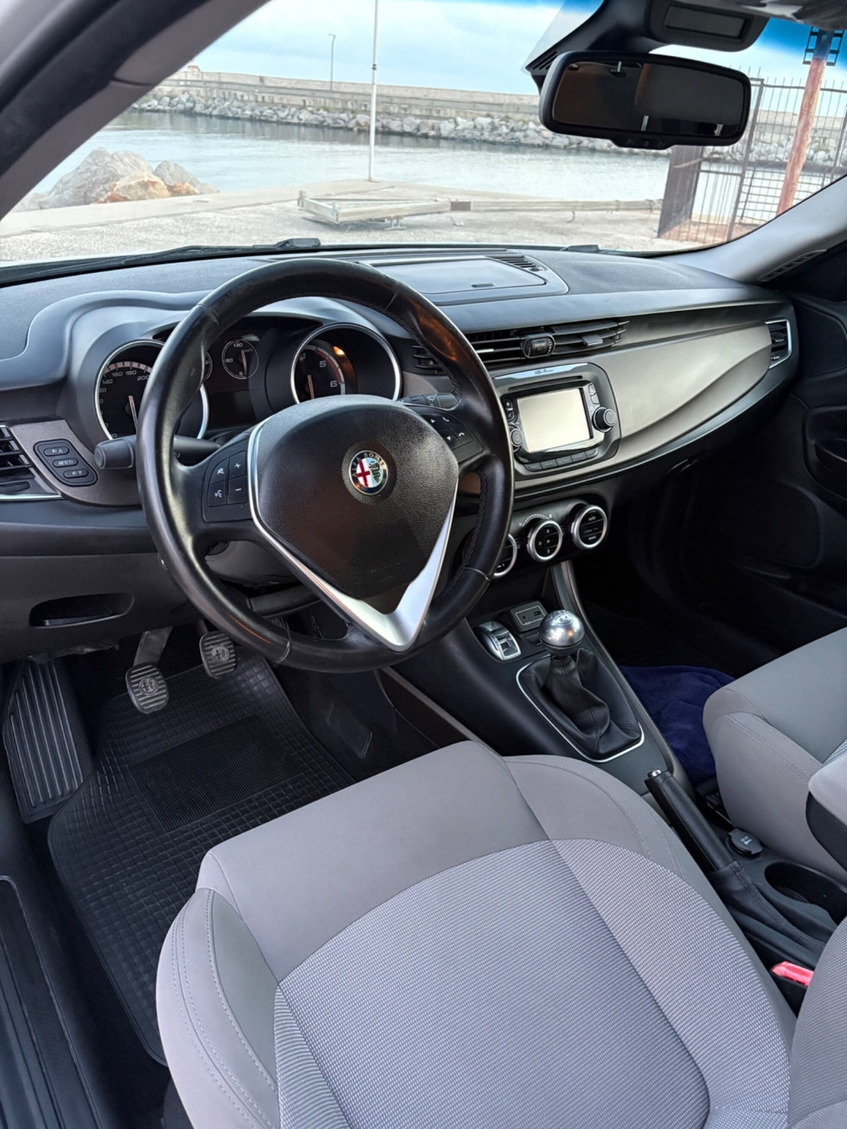 Alfa Romeo Giulietta 1.6 JTDm-2 Distinctive (15)