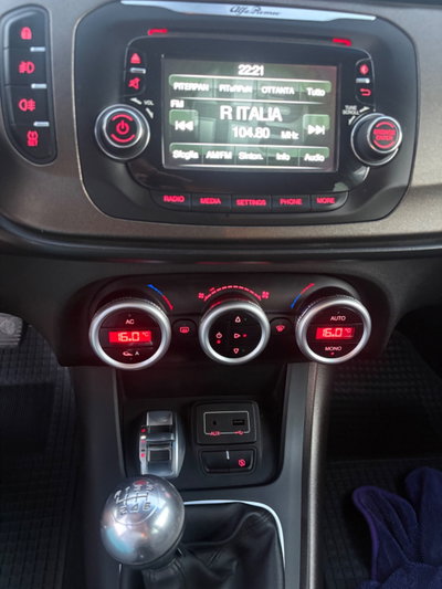 Alfa Romeo Giulietta 1.6 JTDm-2 Distinctive (16)