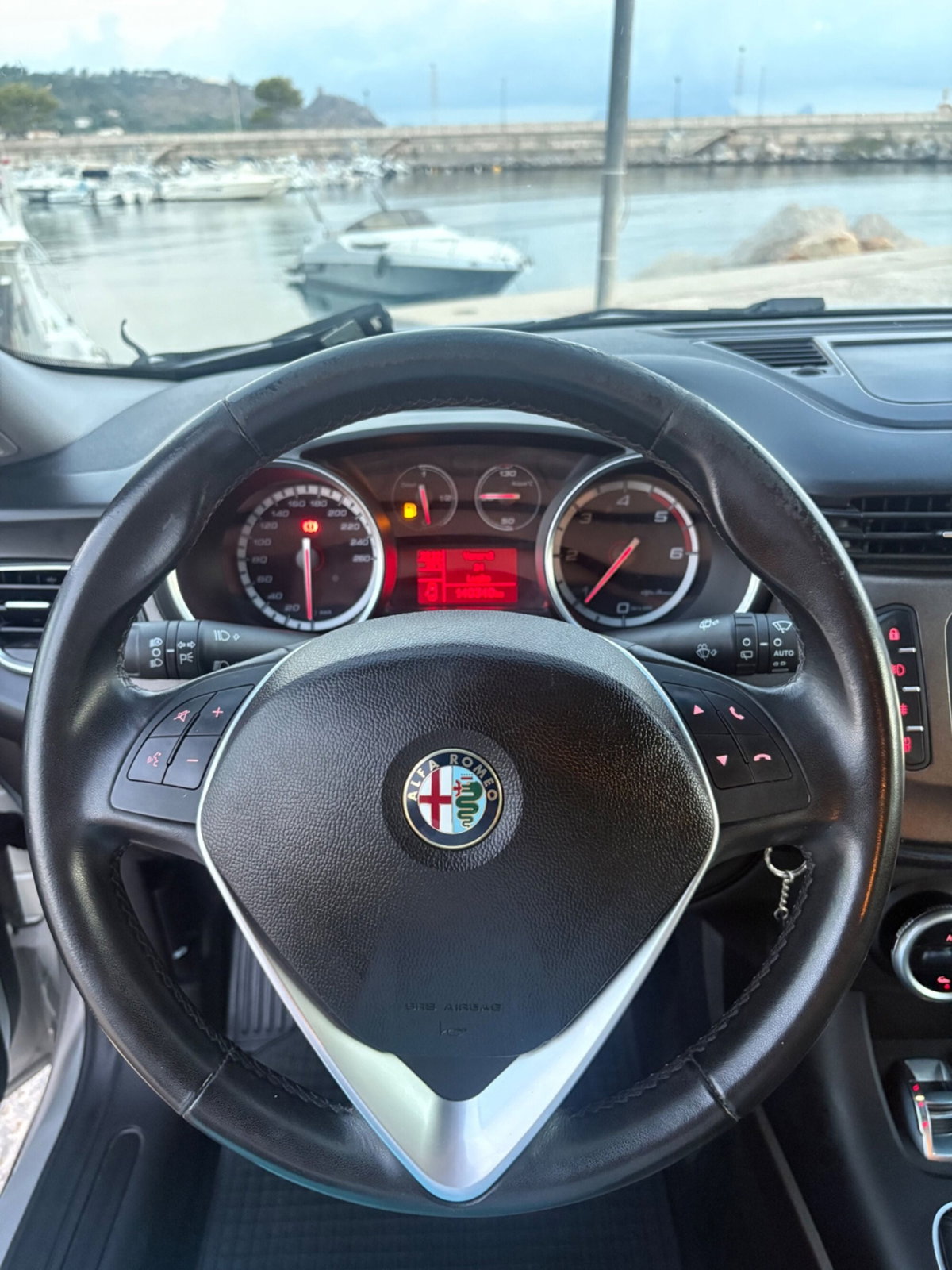 Alfa Romeo Giulietta 1.6 JTDm-2 Distinctive (18)