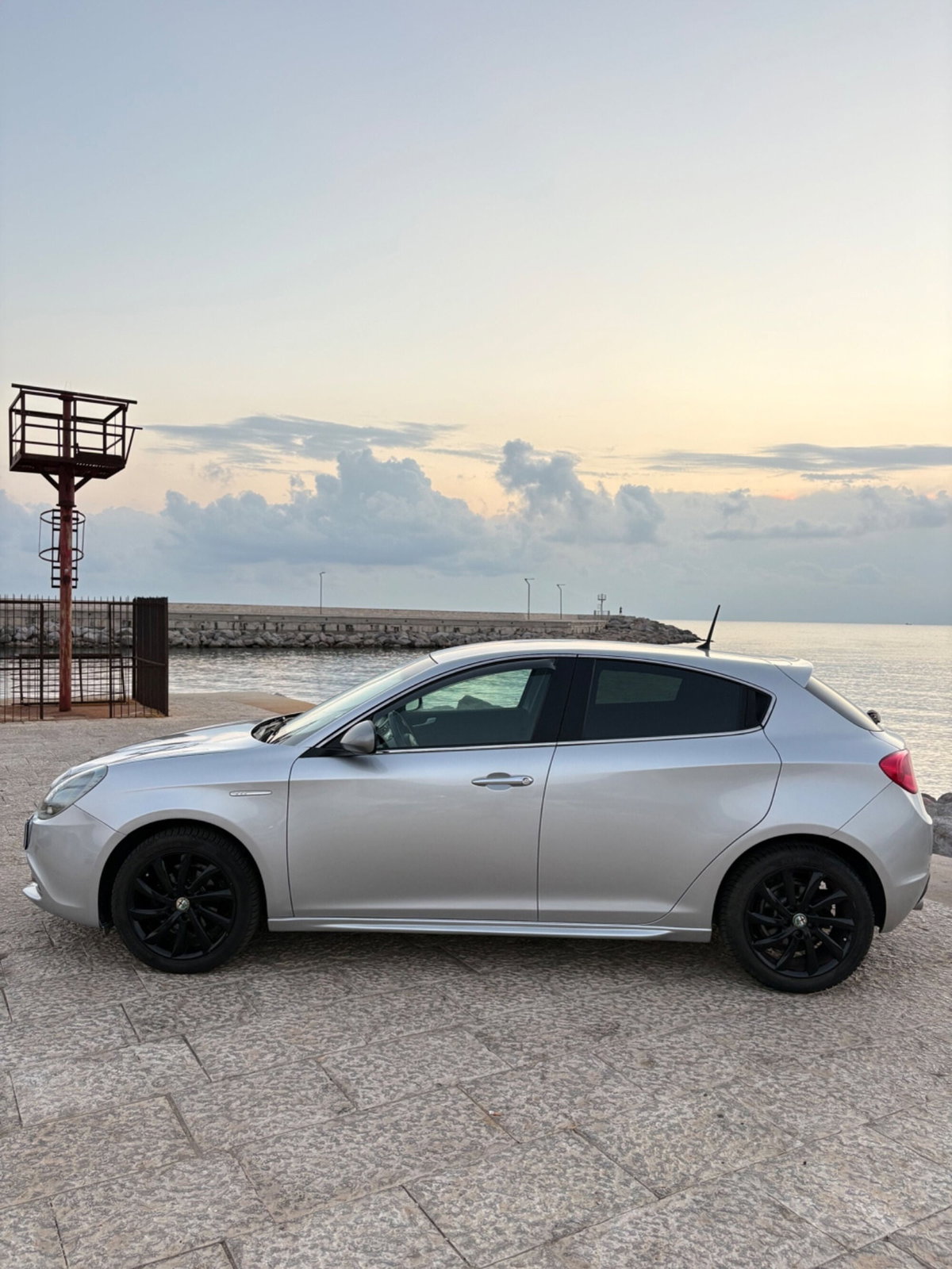 Alfa Romeo Giulietta 1.6 JTDm-2 Distinctive (4)