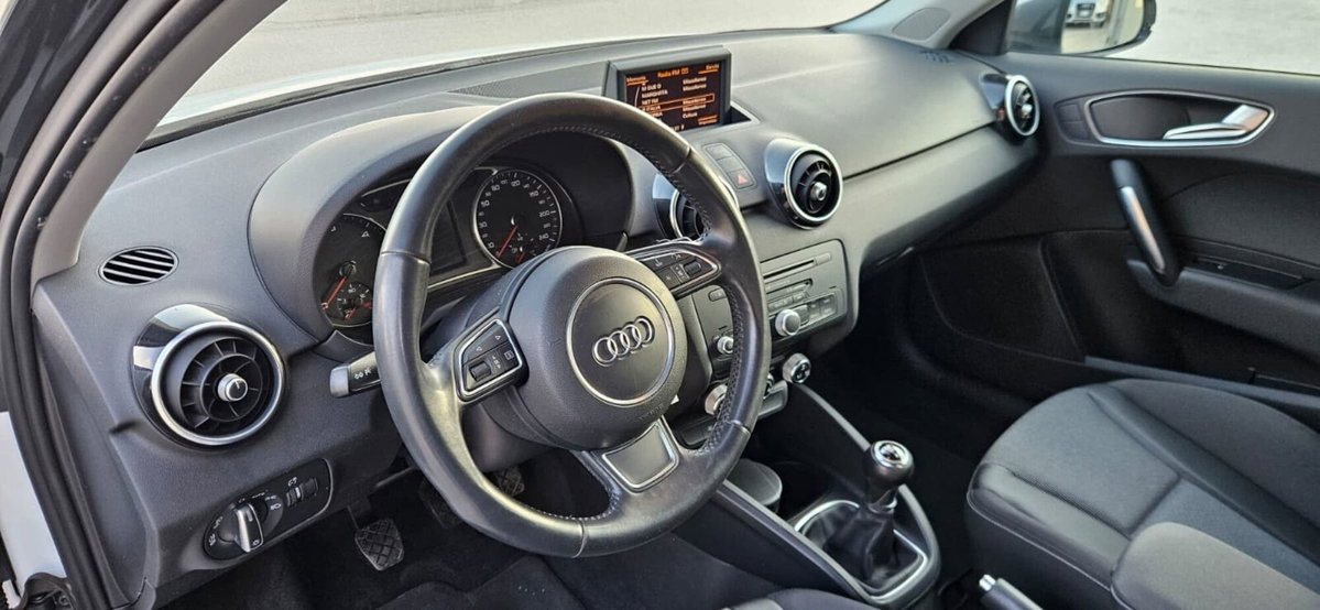 Audi A1 1.6 TDI 105 CV Ambition (5)