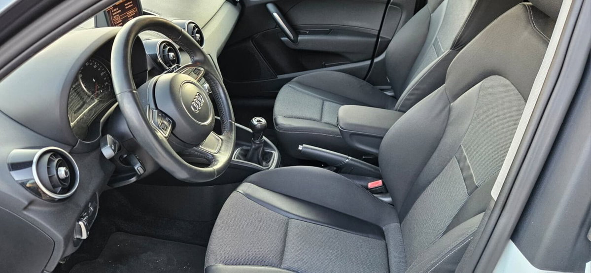 Audi A1 1.6 TDI 105 CV Ambition (6)