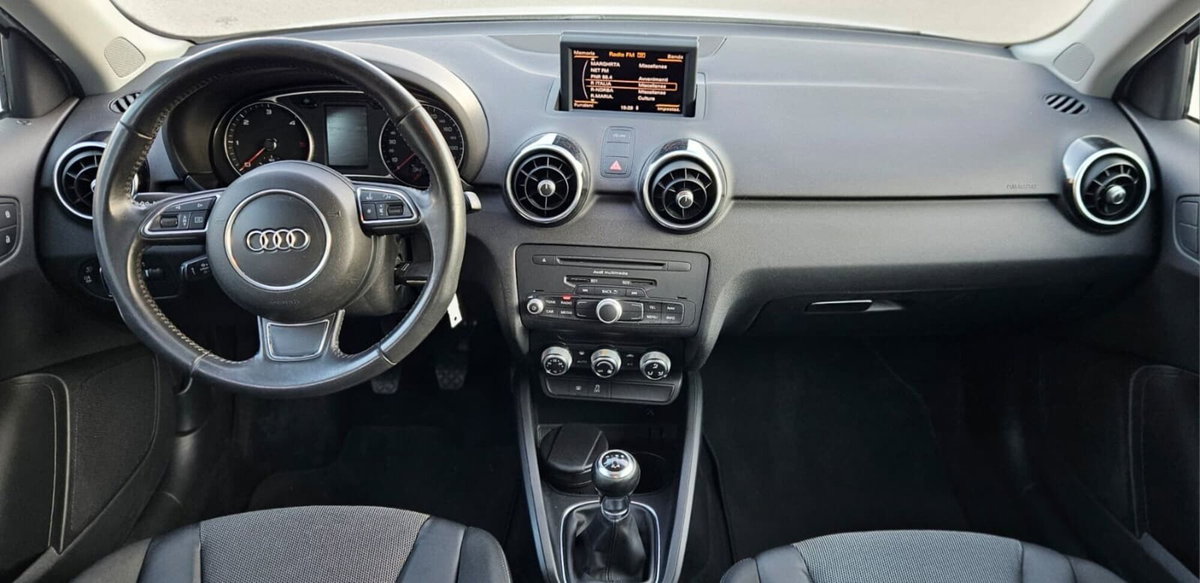 Audi A1 1.6 TDI 105 CV Ambition (9)