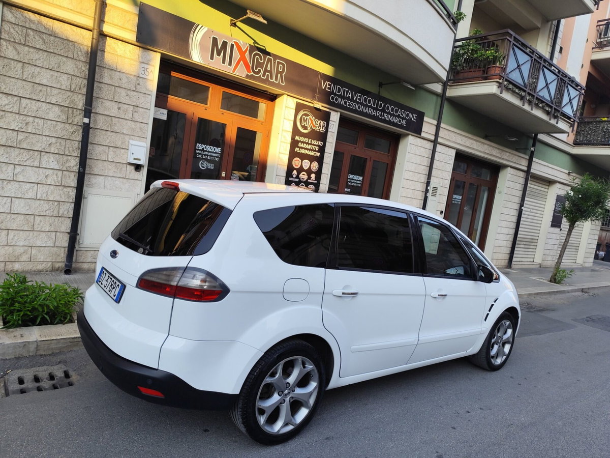 Ford S-Max 2.0 TDCi 140CV Titanium (8)