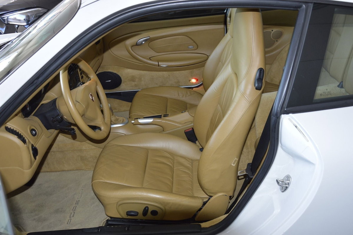 Porsche 911 Coupé Carrera cat (12)