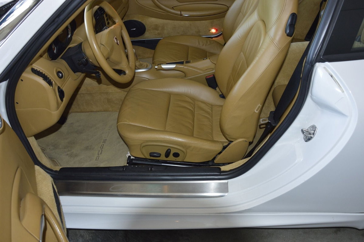 Porsche 911 Coupé Carrera cat (20)