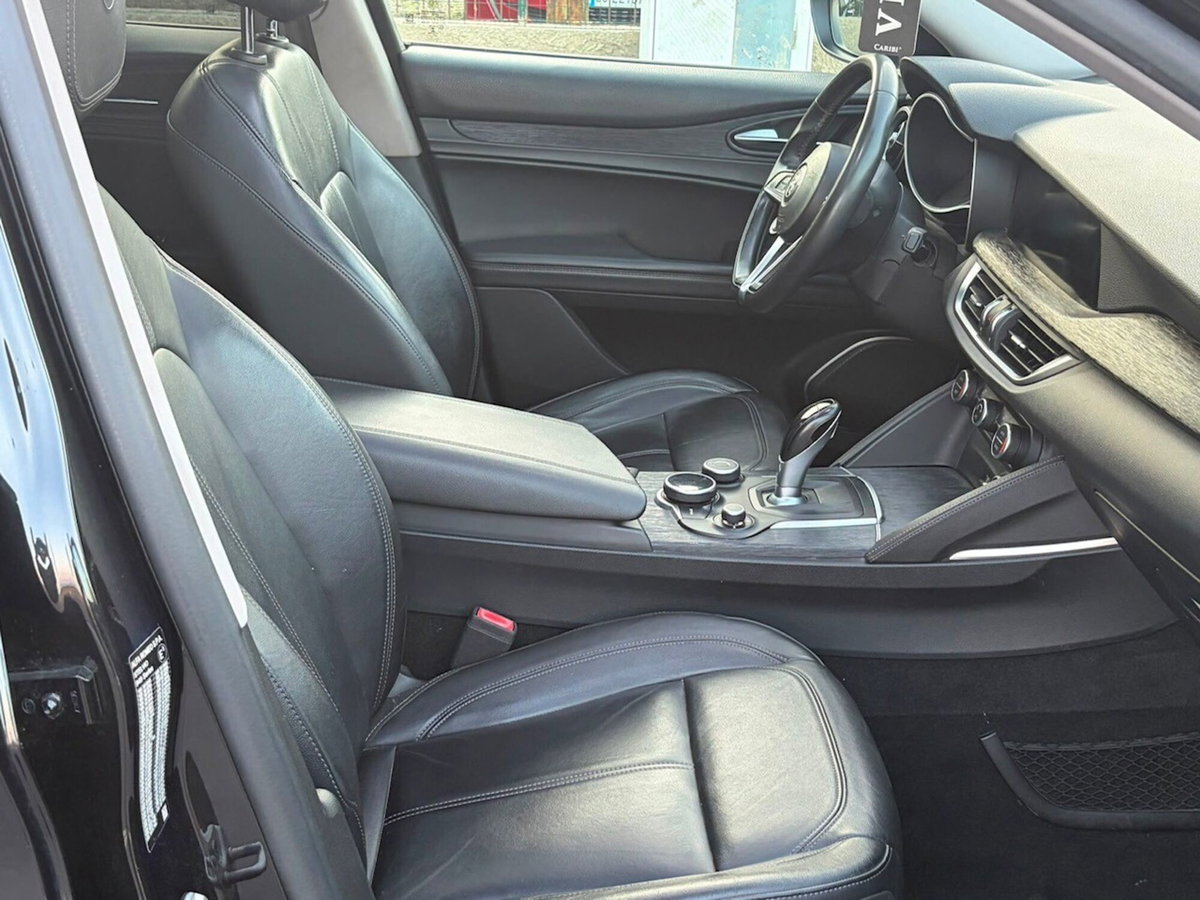 Alfa Romeo Stelvio Stelvio 2.2 Turbodiesel 210 CV AT8 Q4 Lusso (11)
