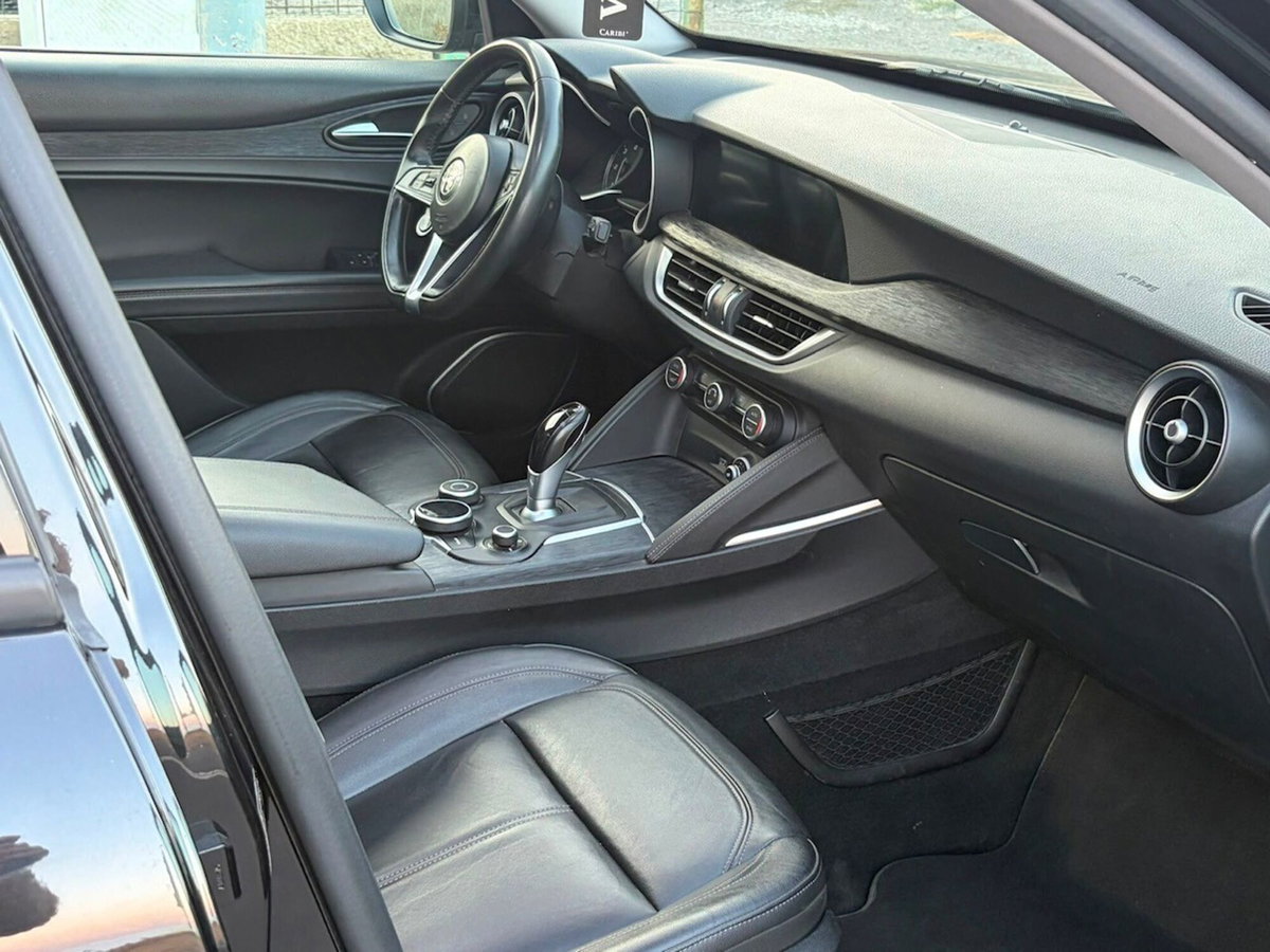Alfa Romeo Stelvio Stelvio 2.2 Turbodiesel 210 CV AT8 Q4 Lusso (12)