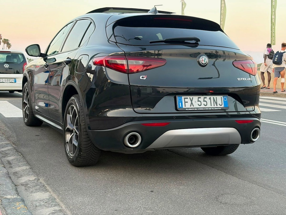 Alfa Romeo Stelvio Stelvio 2.2 Turbodiesel 210 CV AT8 Q4 Lusso (4)
