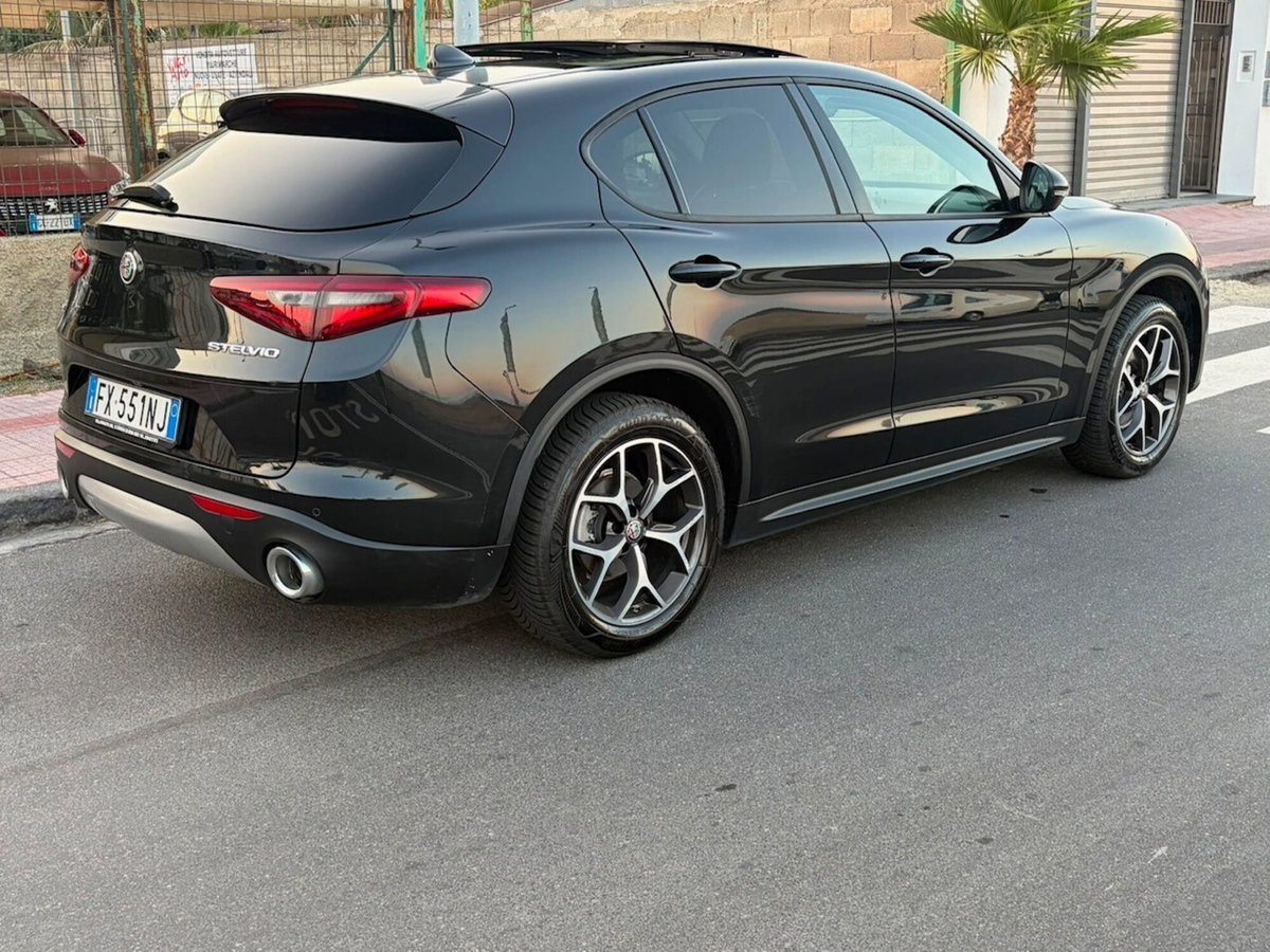 Alfa Romeo Stelvio Stelvio 2.2 Turbodiesel 210 CV AT8 Q4 Lusso (6)