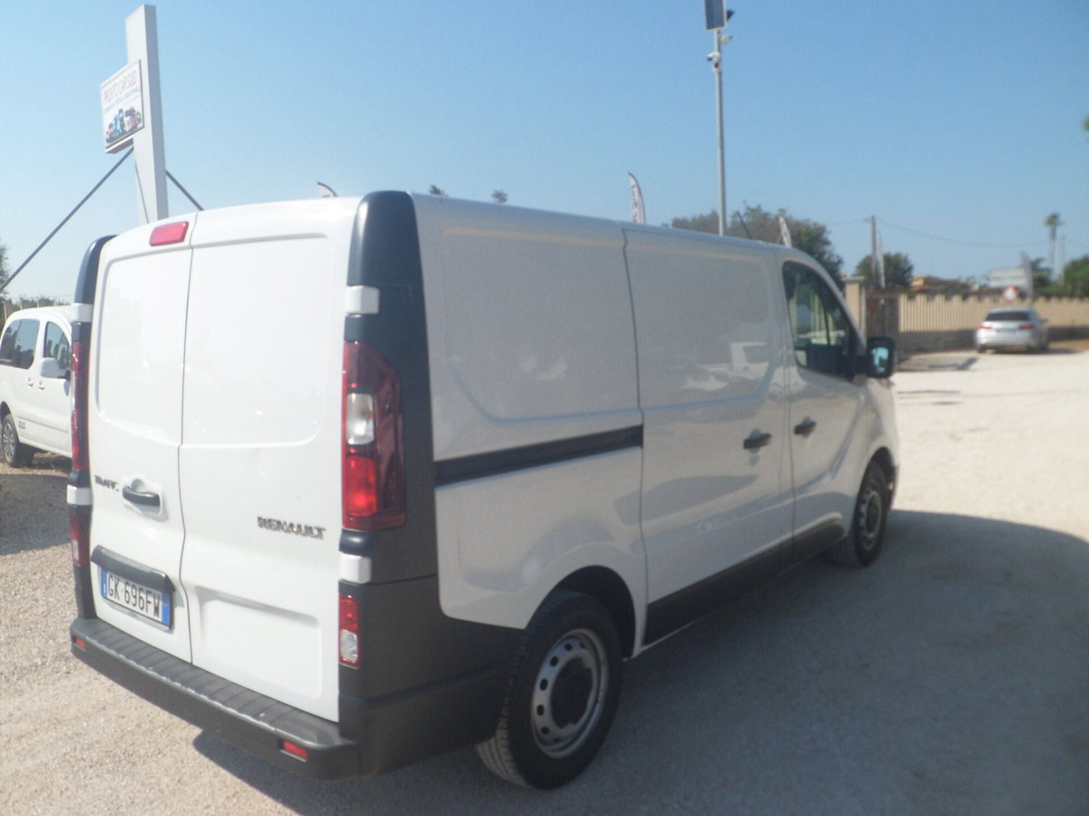 Renault Trafic Furgone T29 2.0 dCi 130CV PL-TN-DC Furgone Ice Plus (4)