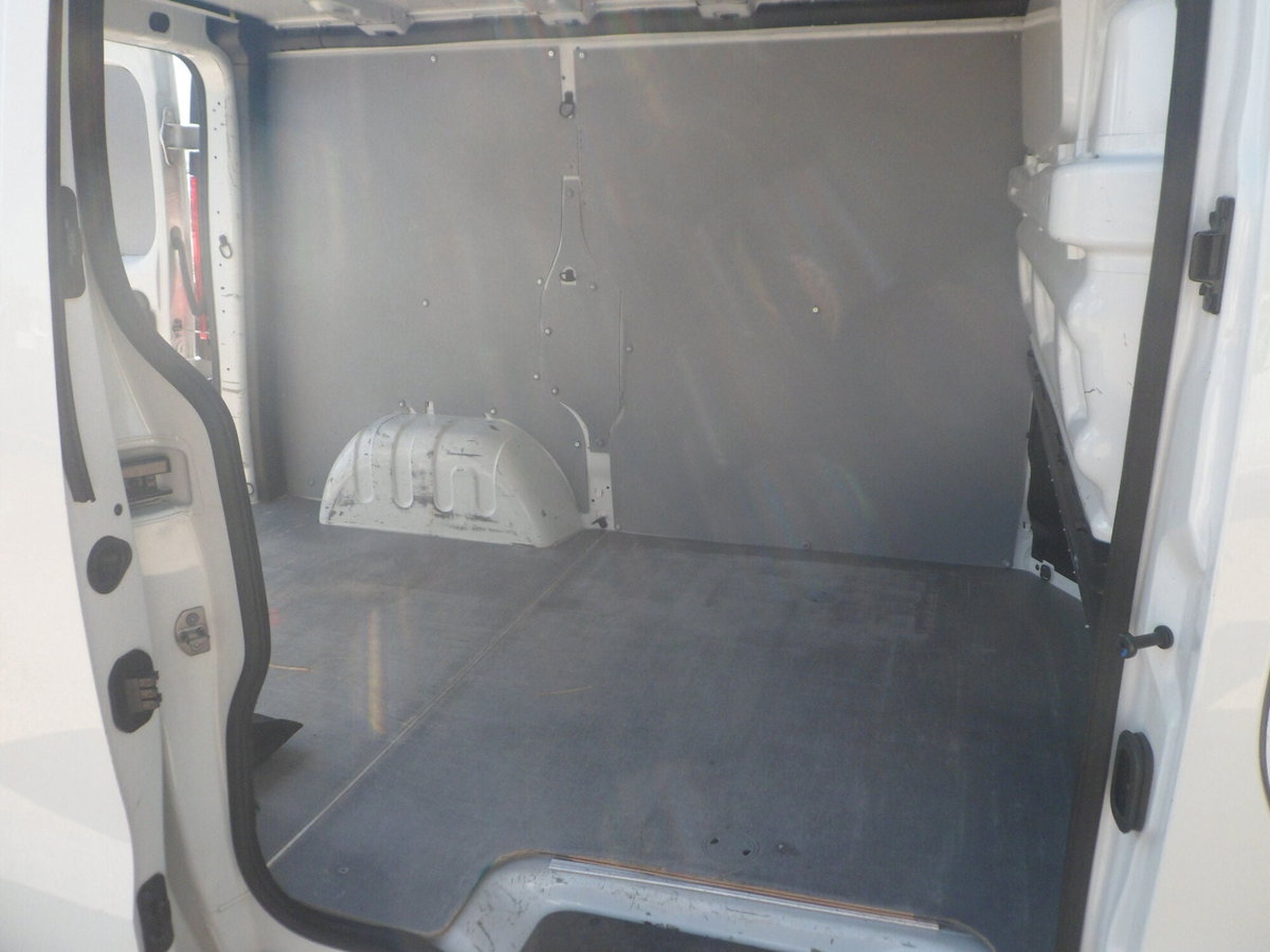 Renault Trafic Furgone T29 2.0 dCi 130CV PL-TN-DC Furgone Ice Plus (9)