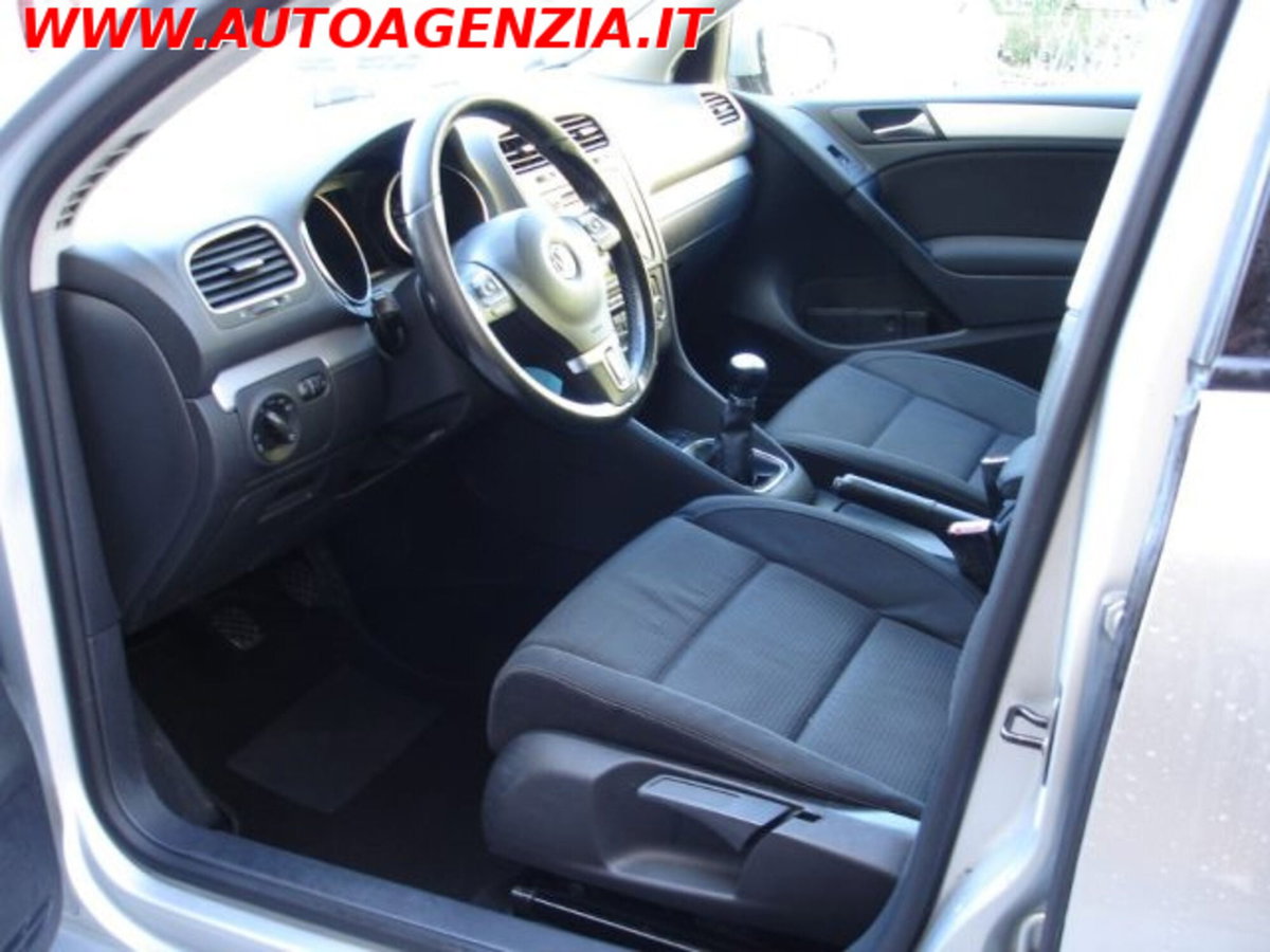 Volkswagen Golf 1.6 TDI DPF 5p. Comfortline (12)