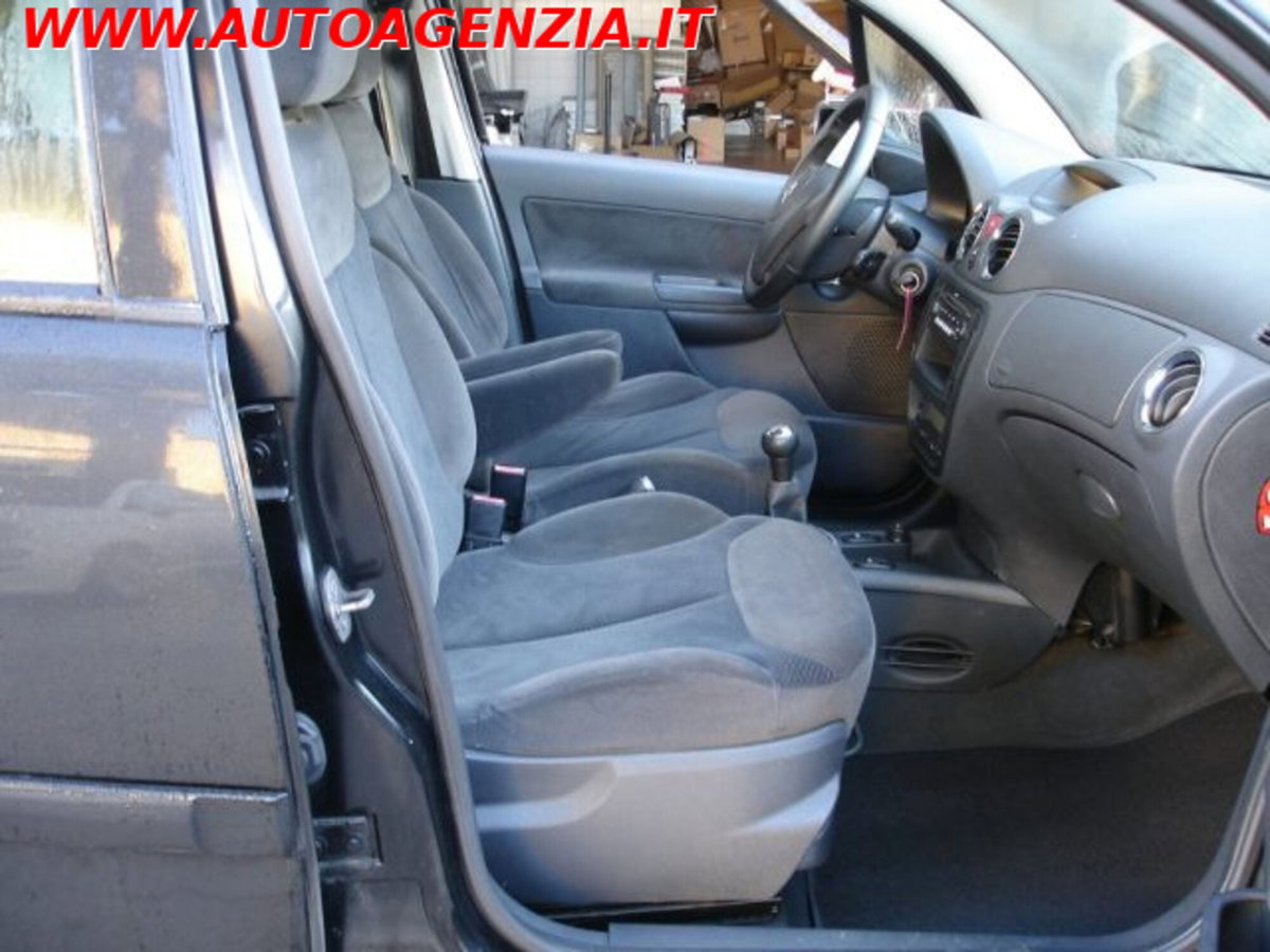 Citroen C3 1.4 HDi 70 Exclusive (12)
