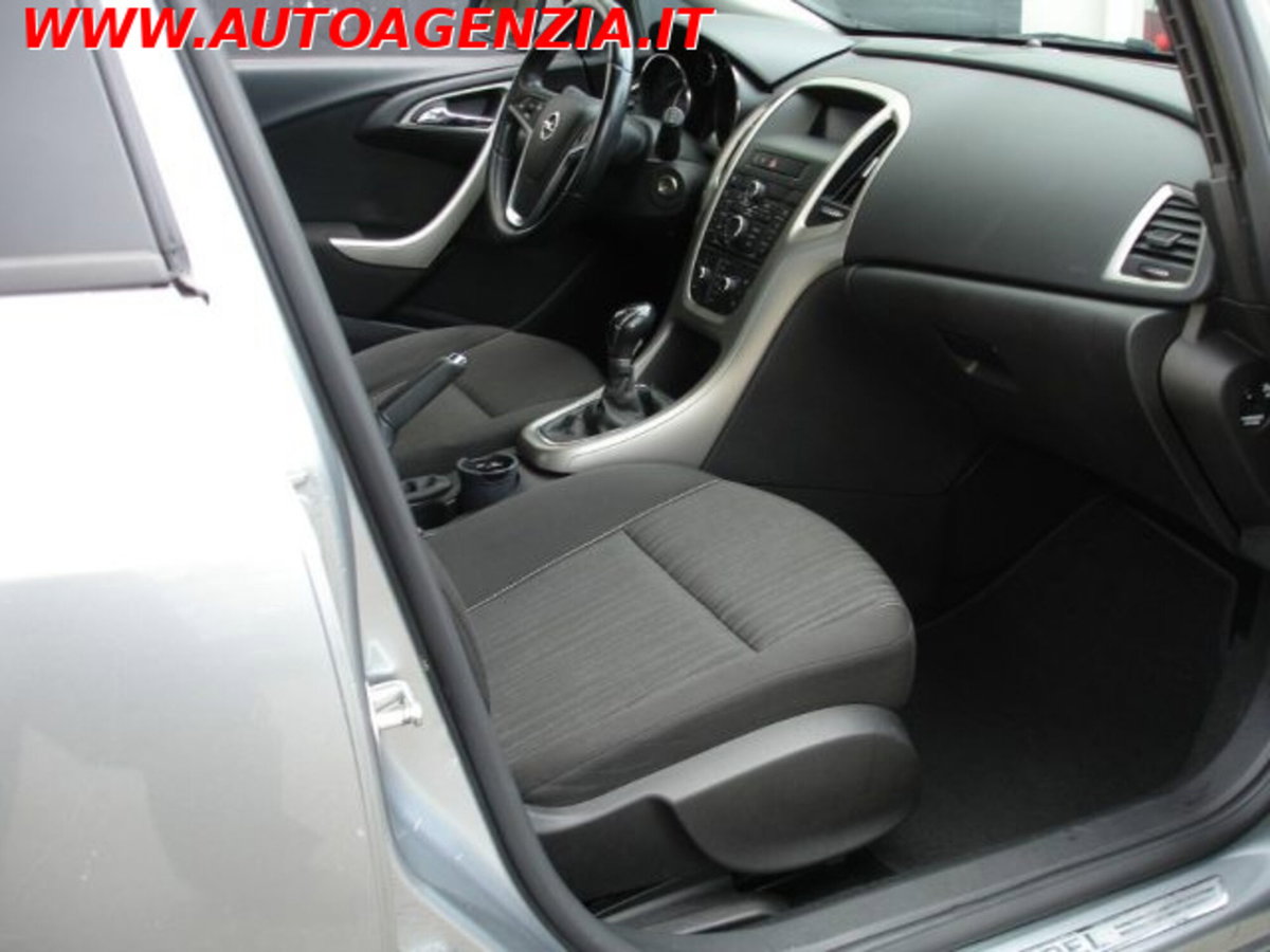 Opel Astra 1.7 CDTI 110CV 5 porte Cosmo (11)