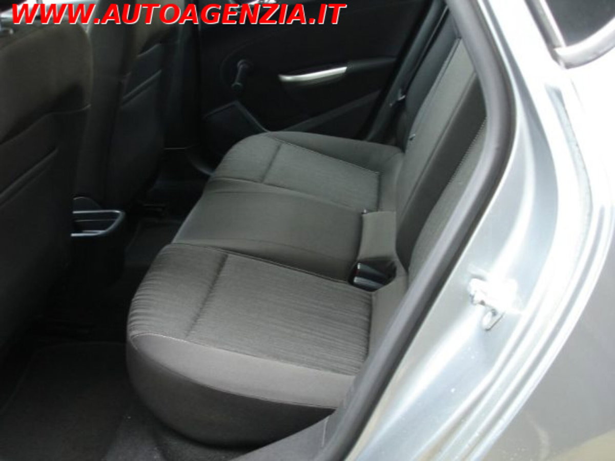 Opel Astra 1.7 CDTI 110CV 5 porte Cosmo (9)