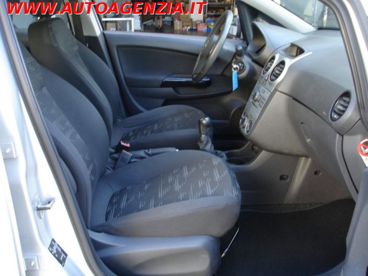 Opel Corsa 1.3 CDTI 75CV 5 porte Club (10)