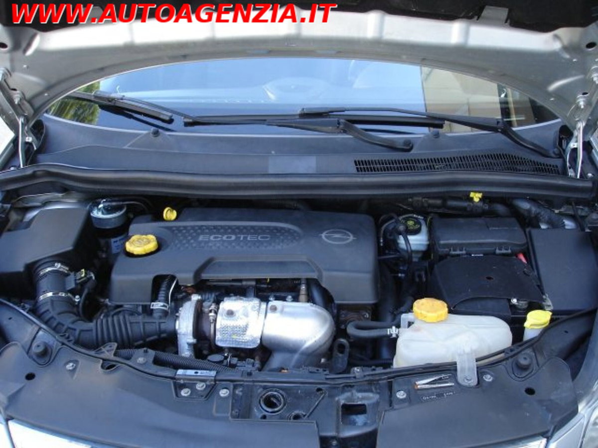 Opel Corsa 1.3 CDTI 75CV 5 porte Club (14)