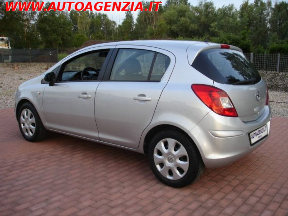 Opel Corsa 1.3 CDTI 75CV 5 porte Club (3)