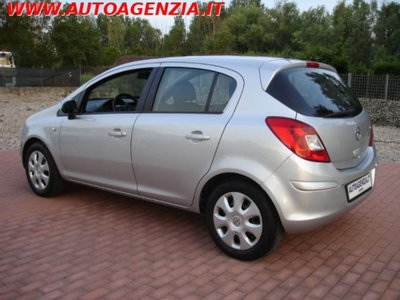 Opel Corsa 1.3 CDTI 75CV 5 porte Club (3)