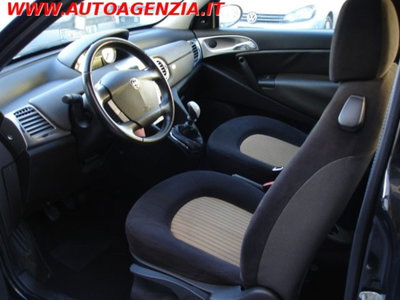 Lancia Ypsilon 1.4 E-Collection Ecochic GPL (12)