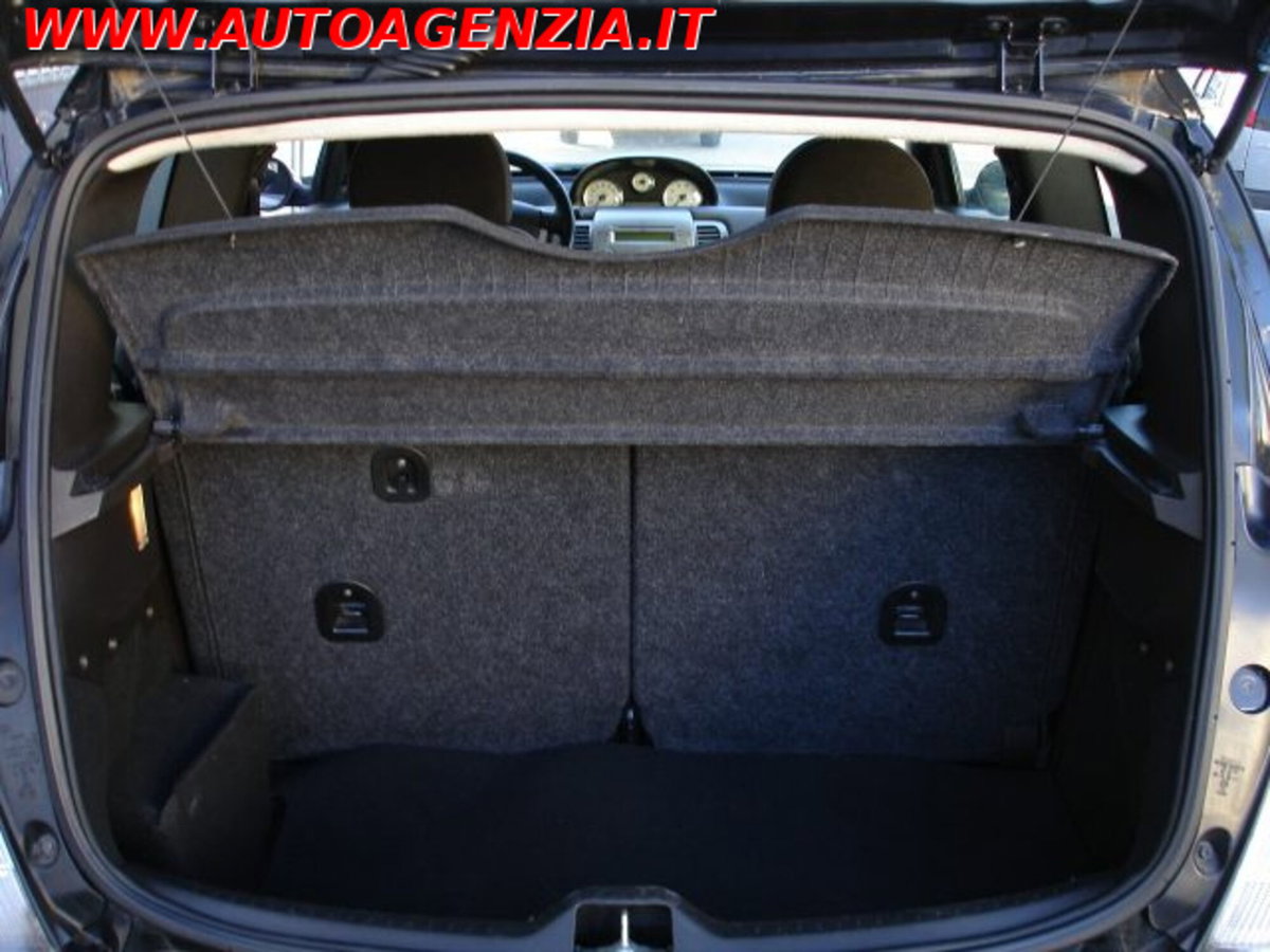 Lancia Ypsilon 1.4 E-Collection Ecochic GPL (14)