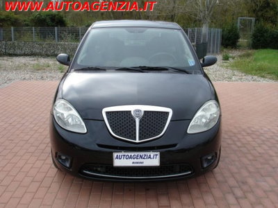 Lancia Ypsilon 1.4 E-Collection Ecochic GPL (6)