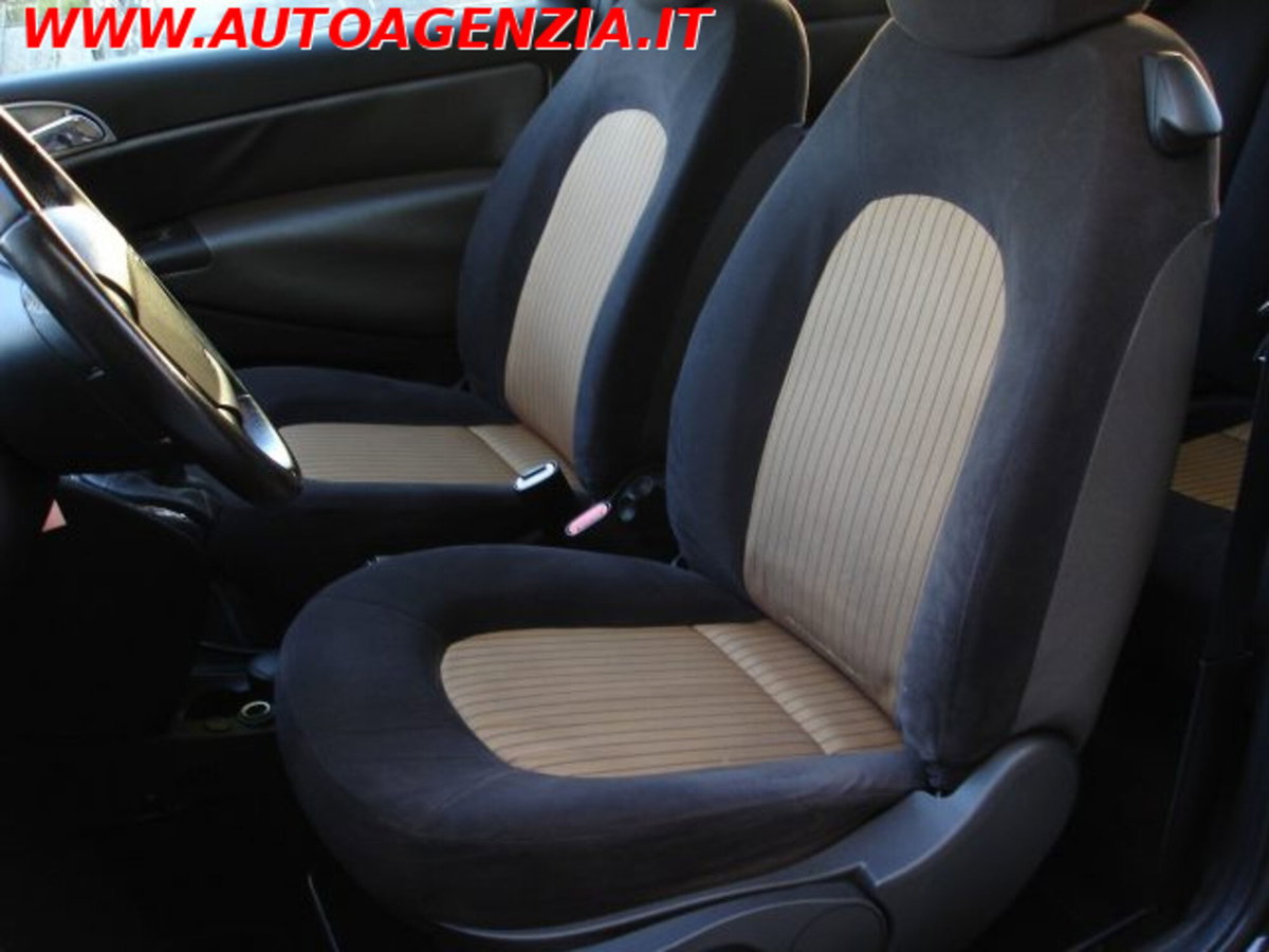 Lancia Ypsilon 1.4 E-Collection Ecochic GPL (9)