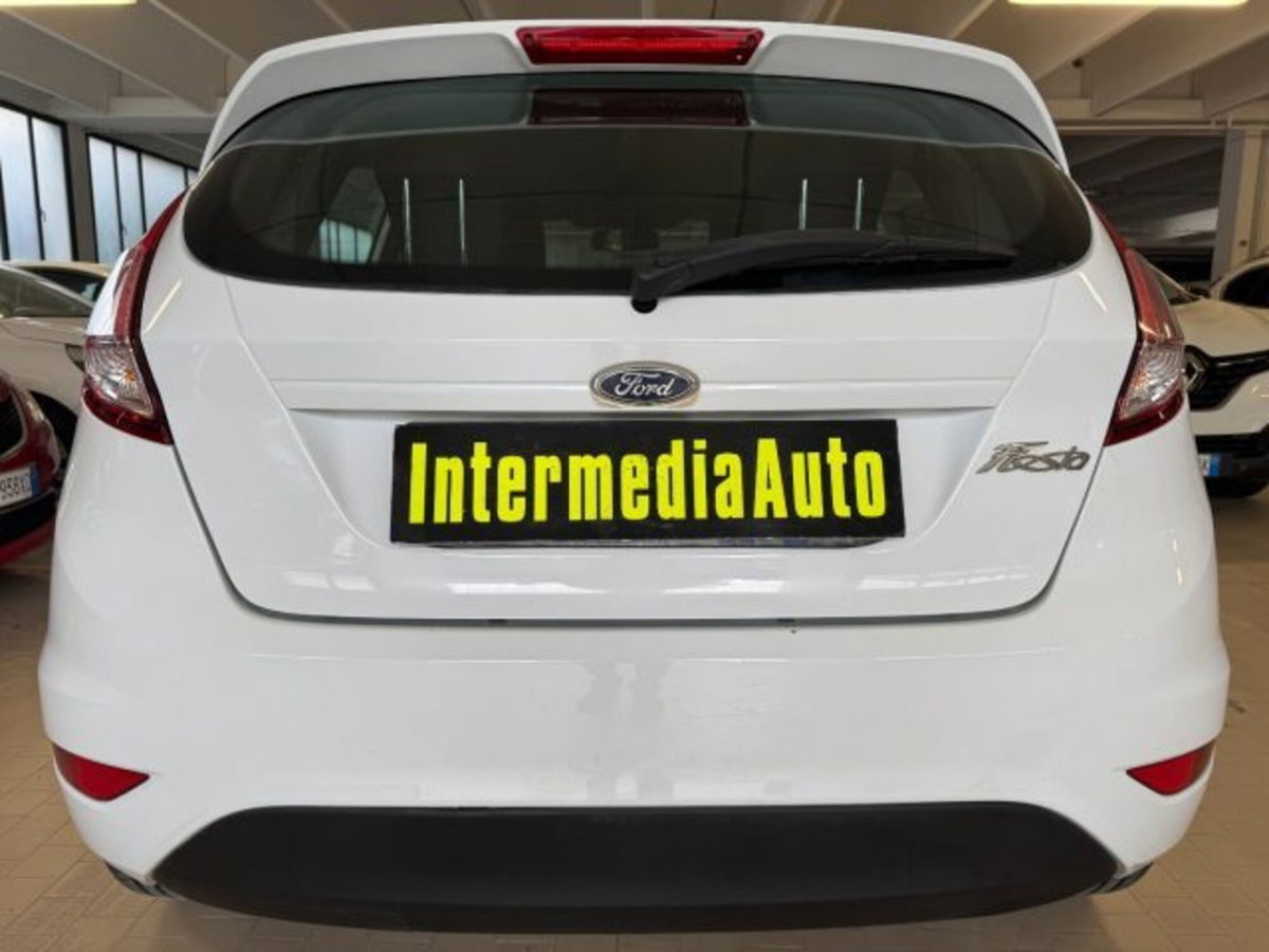 Ford Fiesta 1.5 TDCi 75CV 5 porte (6)