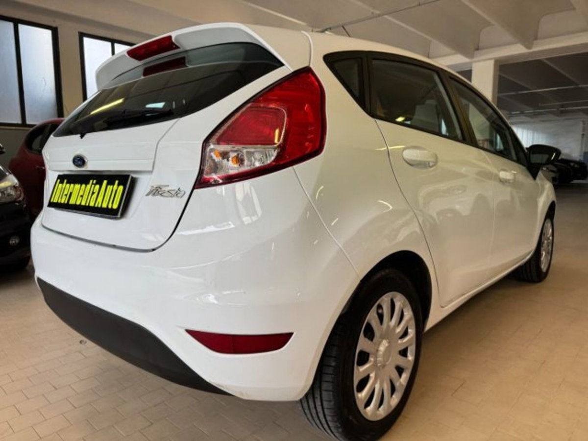 Ford Fiesta 1.5 TDCi 75CV 5 porte (7)