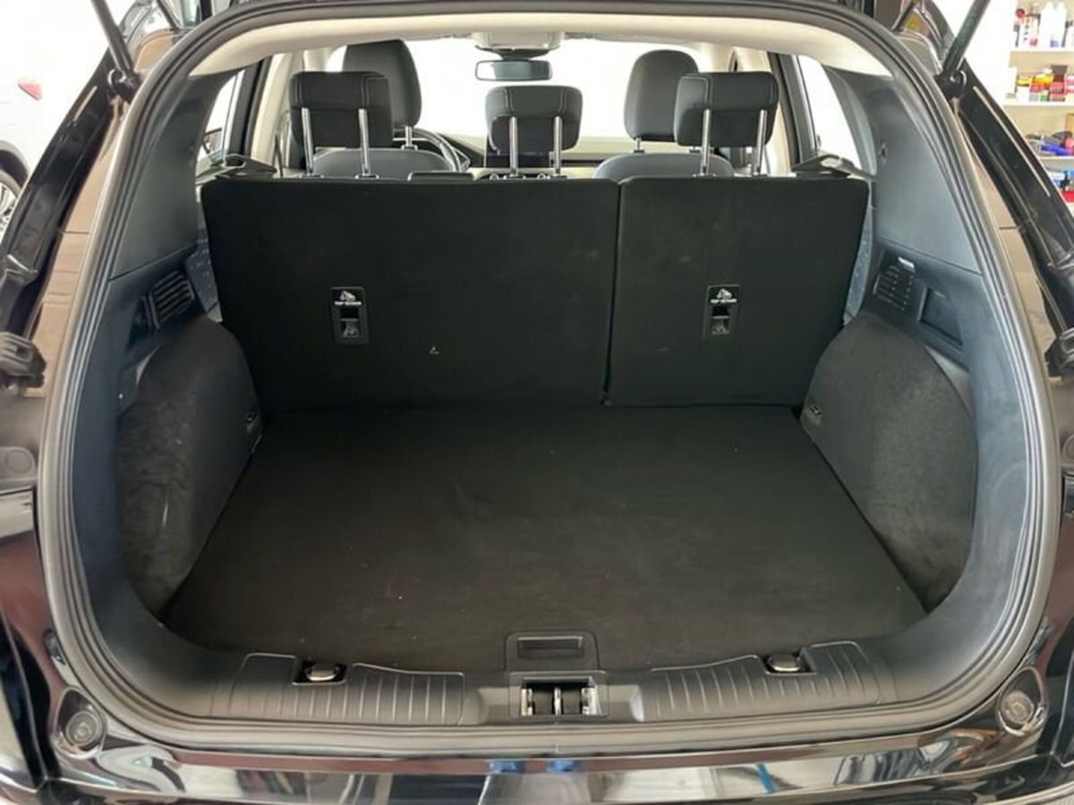 Ford Kuga 1.5 EcoBlue 120 CV 2WD Titanium (9)