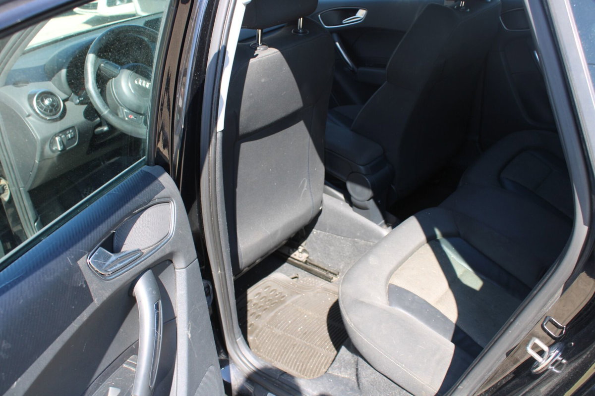 Audi A1 1.6 TDI 105 CV Ambition (9)