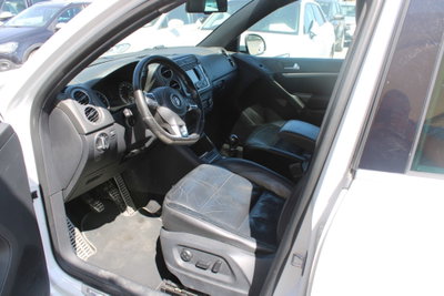 Volkswagen Tiguan 2.0 TDI 110 CV Sport & Style BlueMotion Technology (11)